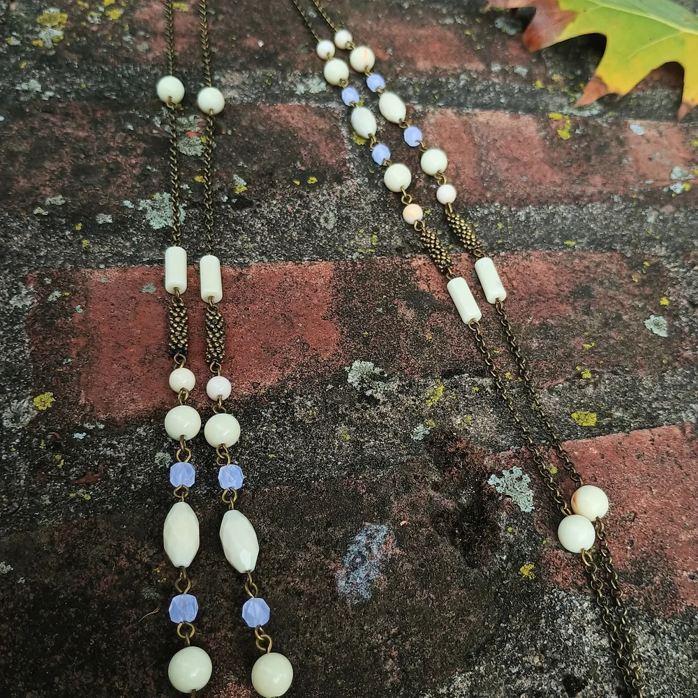 Gorgeous, art deco style, opera length, celluloid, lucite rope necklace, deco